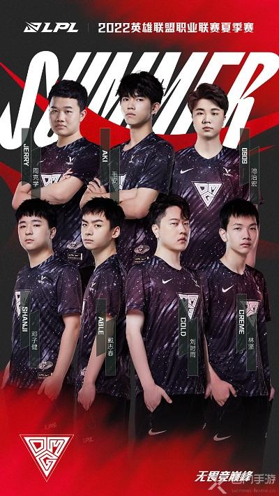 充满悬念和 充满悬念和